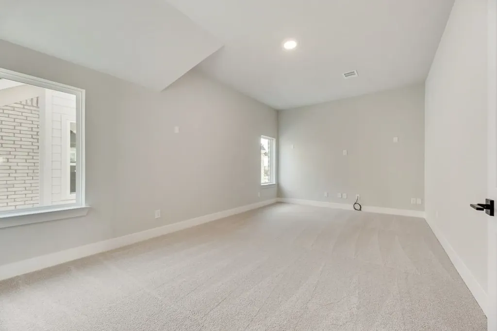 1525 Euclid Alley Corinth TX 76208