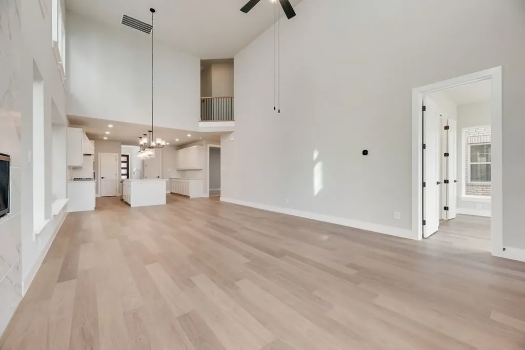 1525 Euclid Alley Corinth TX 76208