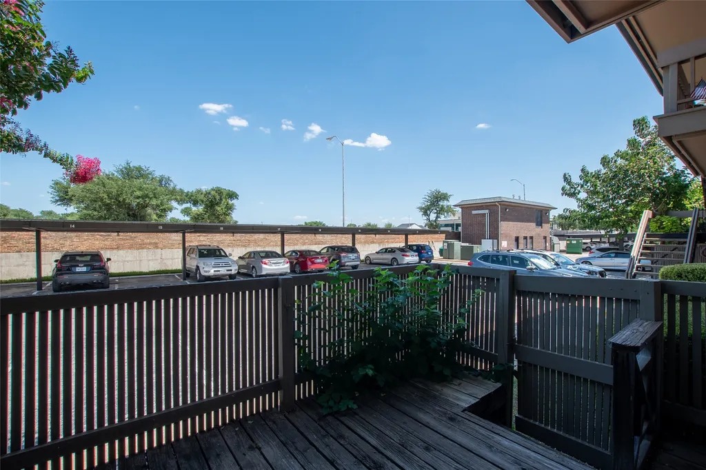 10734 Park Village Place Dallas TX 75230