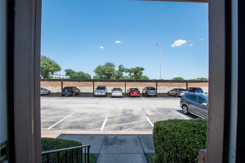 10734 Park Village Place Dallas TX 75230