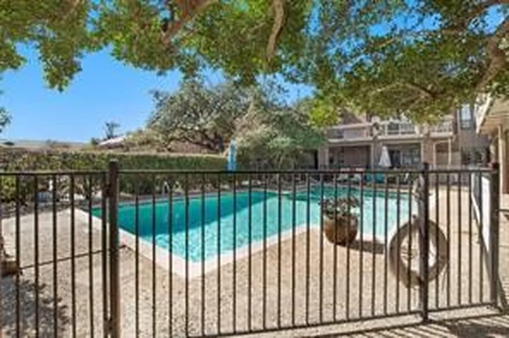 10734 Park Village Place Dallas TX 75230