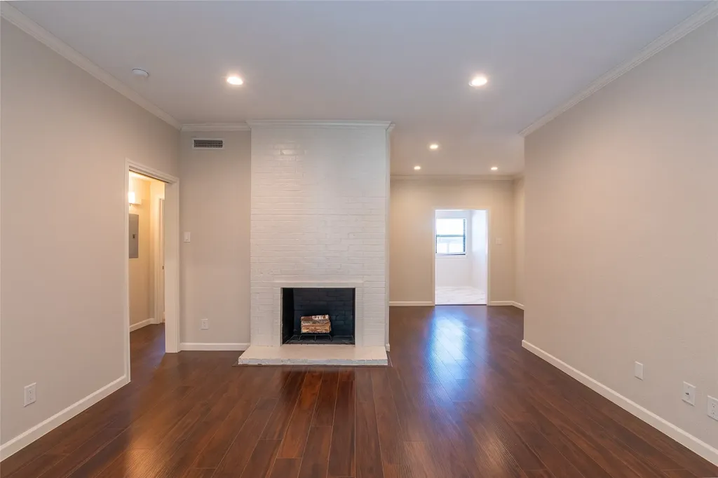 10734 Park Village Place Dallas TX 75230