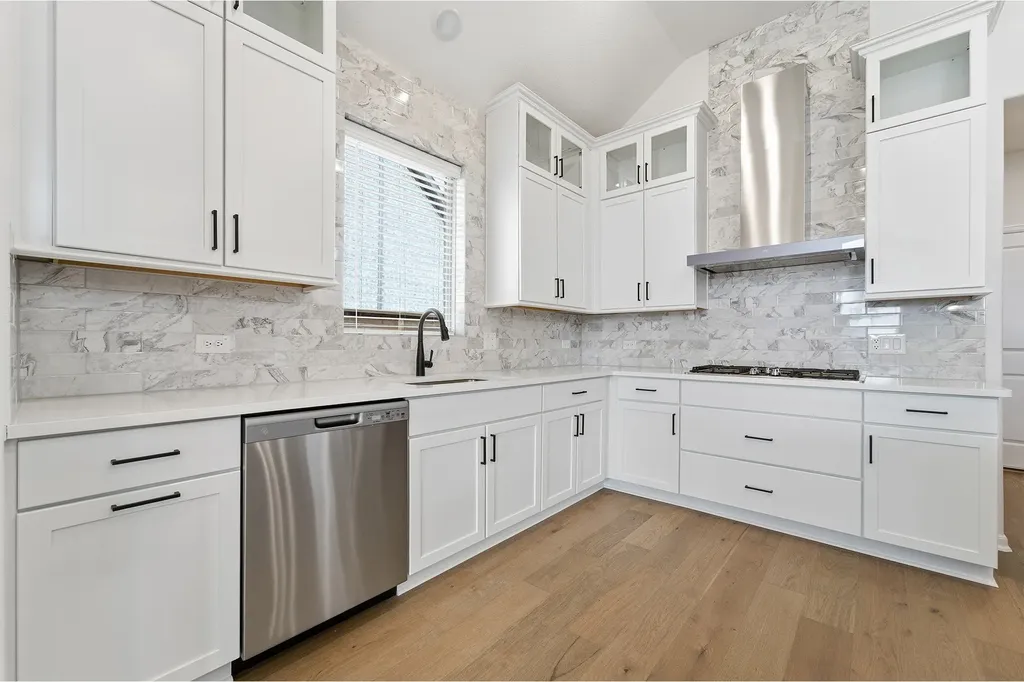 1717 Blossom Trail Mesquite TX 75181