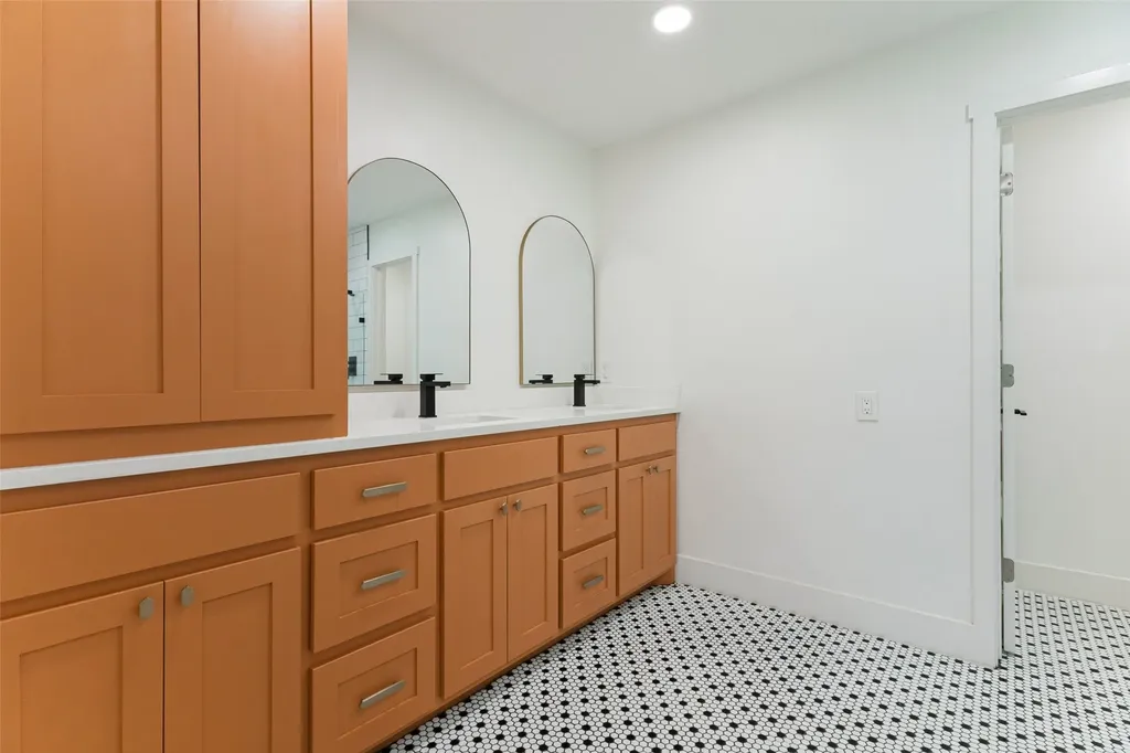 7609 Greenleaf Court North Richland Hills TX 76182