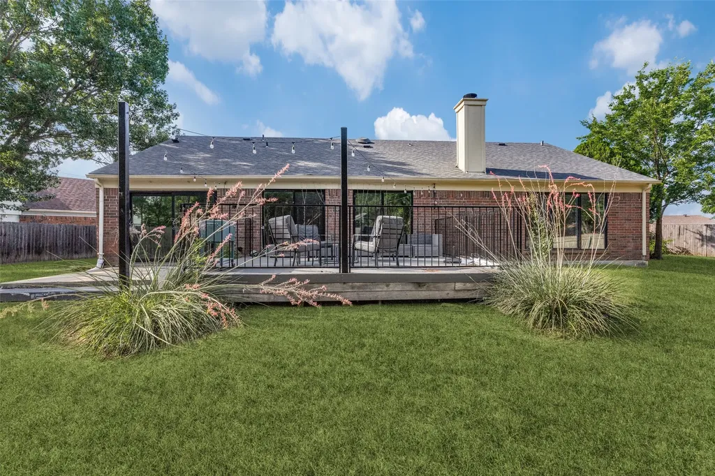 7609 Greenleaf Court North Richland Hills TX 76182