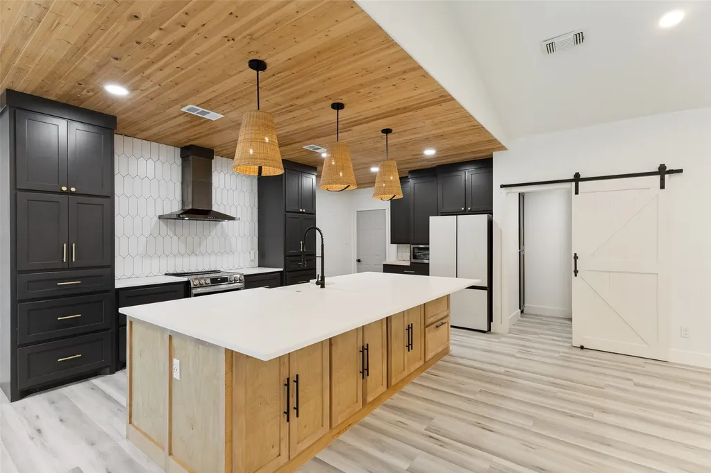 7609 Greenleaf Court North Richland Hills TX 76182