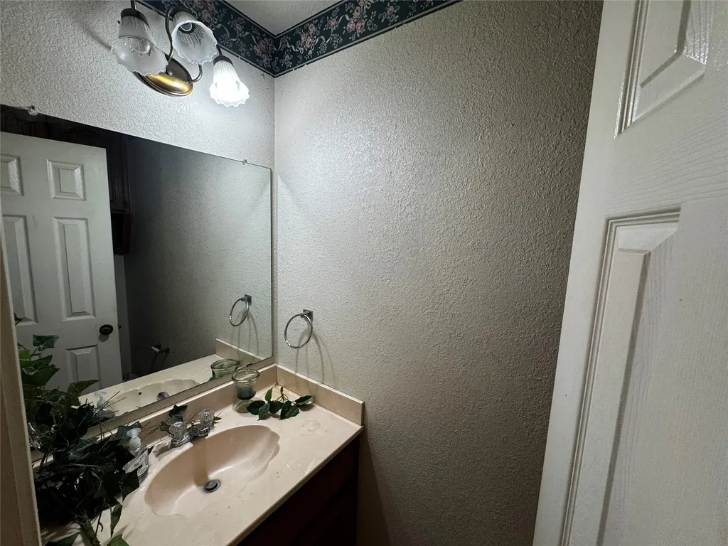 2000 Dan Rowe Street Waco TX 76704