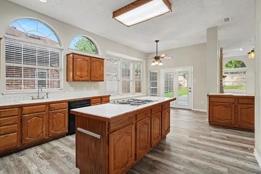 8017 Arlie Lane North Richland Hills TX 76182
