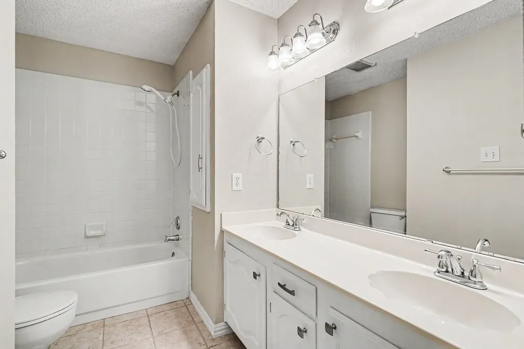 8017 Arlie Lane North Richland Hills TX 76182
