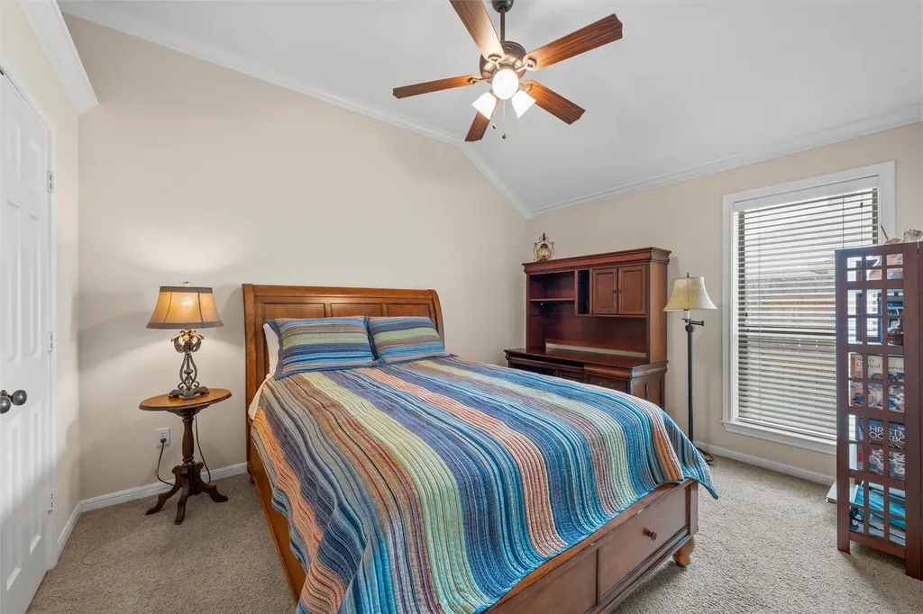 208 Silver Spur Trail Mcgregor TX 76657