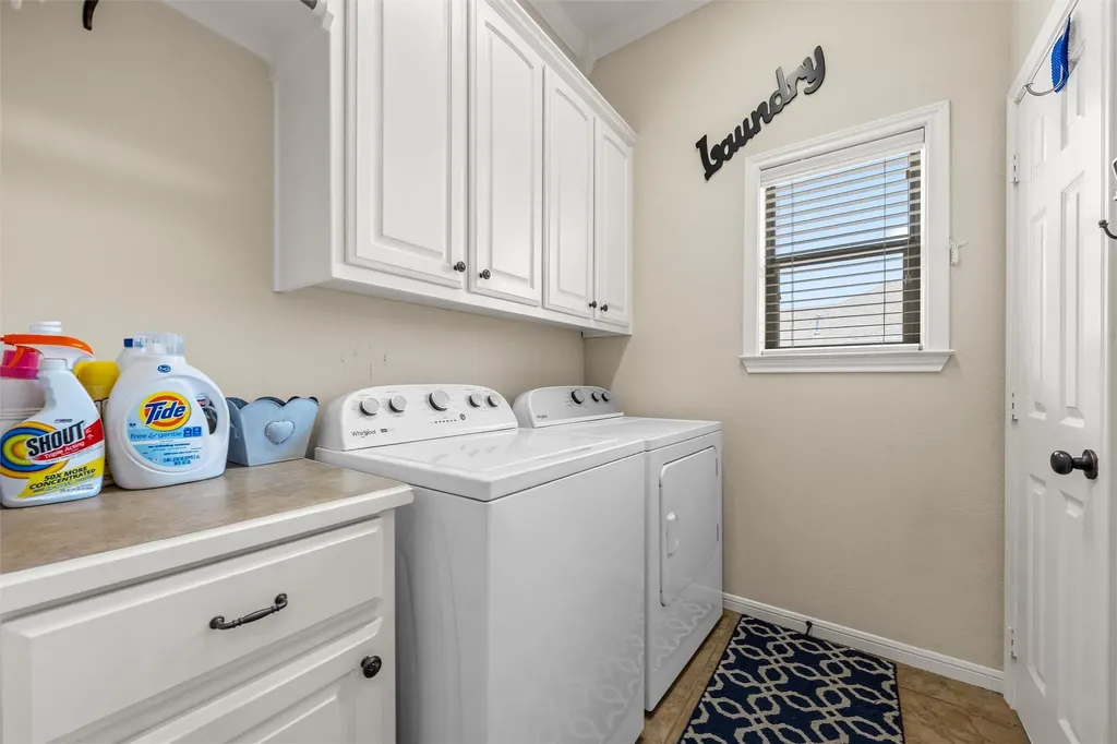 208 Silver Spur Trail Mcgregor TX 76657