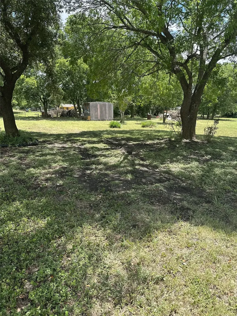760 Williams Street Italy TX 76651