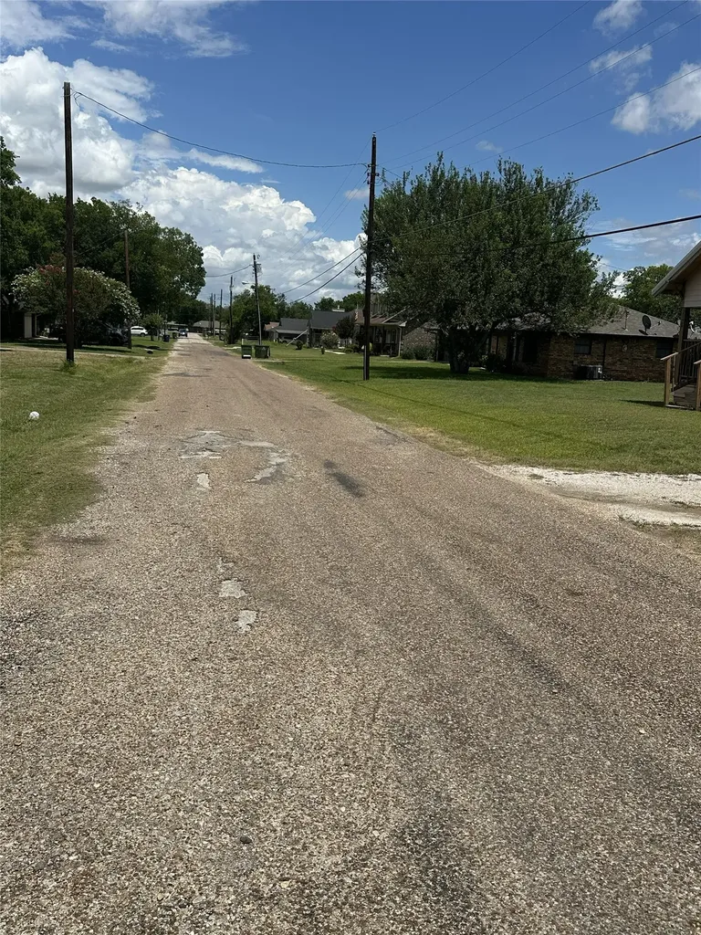 760 Williams Street Italy TX 76651