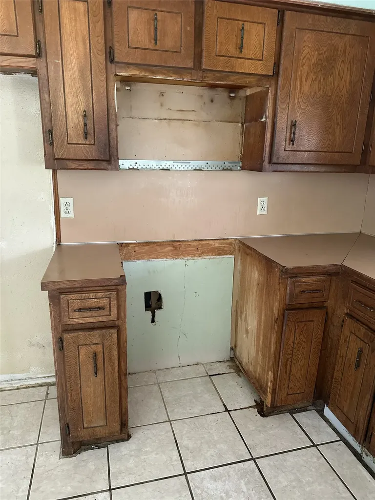760 Williams Street Italy TX 76651