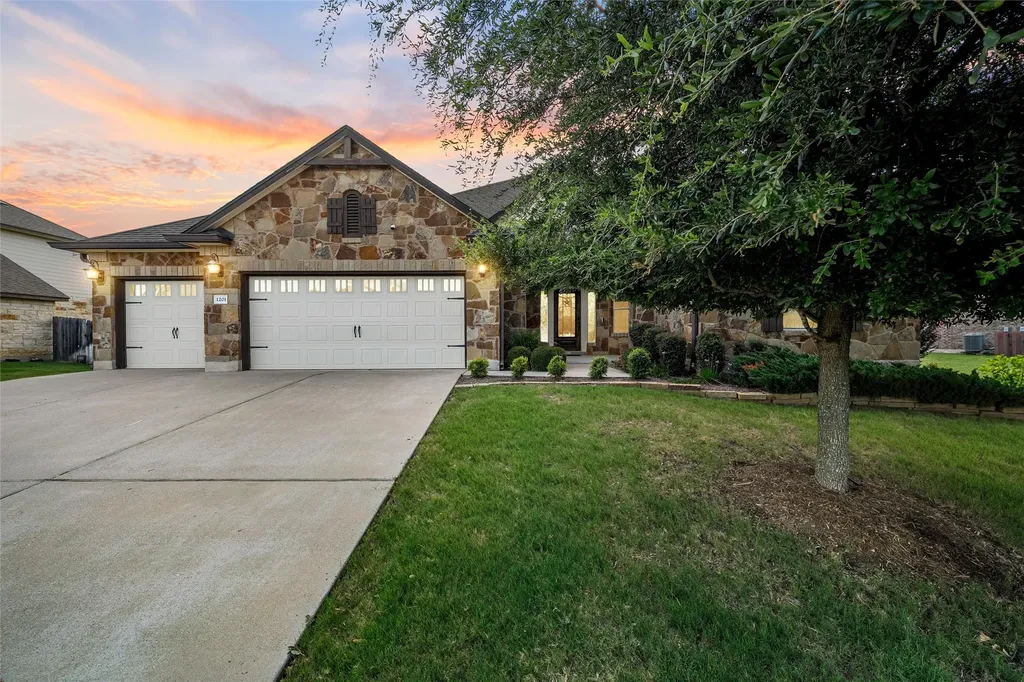 1201 Drummond Circle Woodway TX 76712