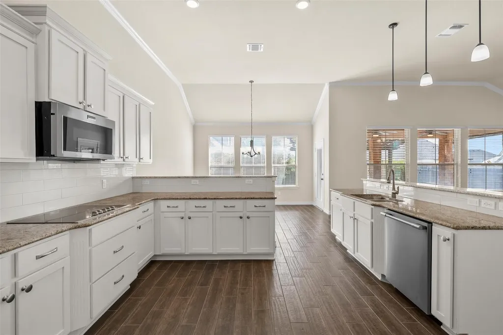 1201 Drummond Circle Woodway TX 76712
