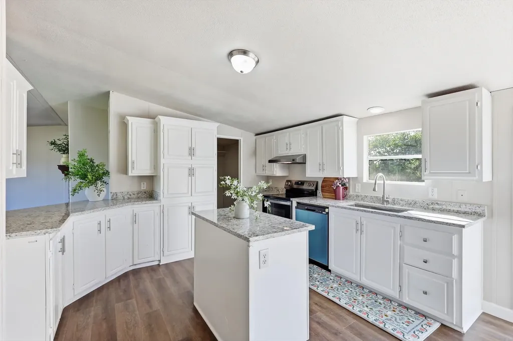 11105 Mckinley Drive Venus TX 76084