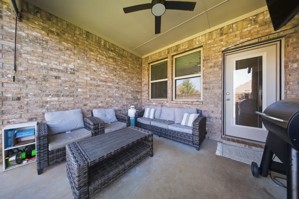 3223 Hunters Glen Drive Aubrey TX 76227