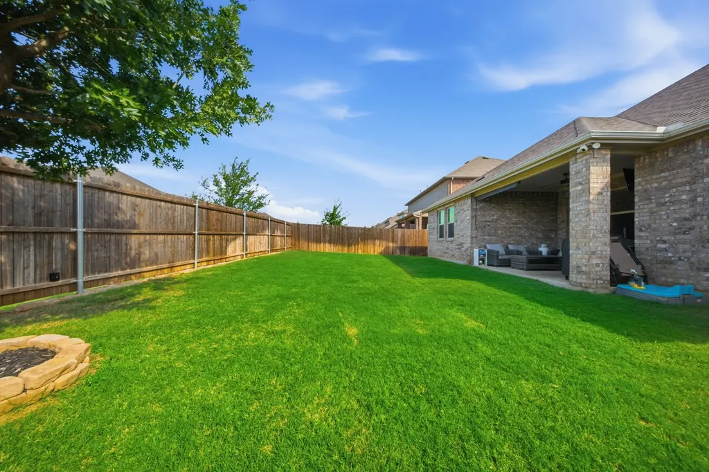 3223 Hunters Glen Drive Aubrey TX 76227