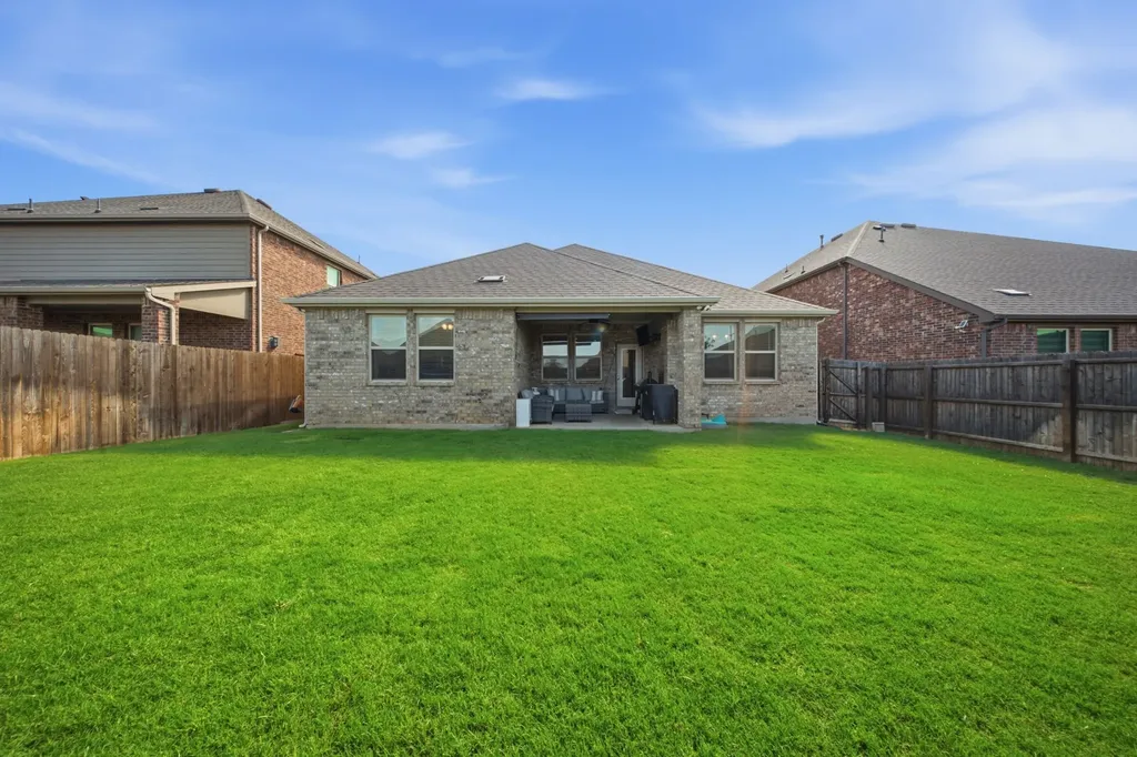 3223 Hunters Glen Drive Aubrey TX 76227