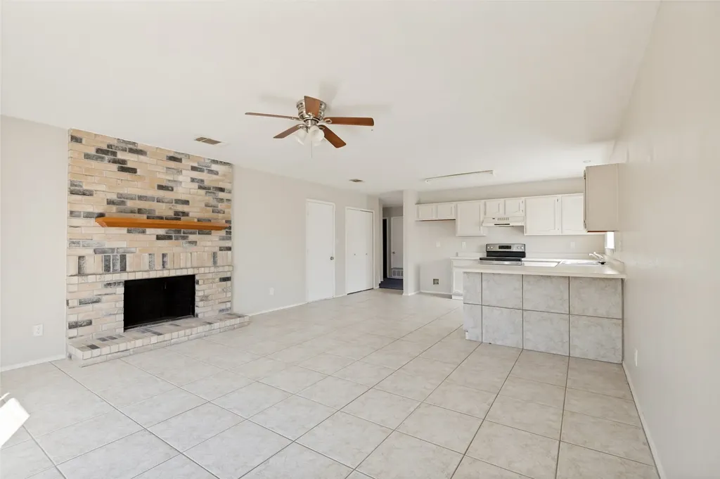 805 Whitney Street Cedar Hill TX 75104