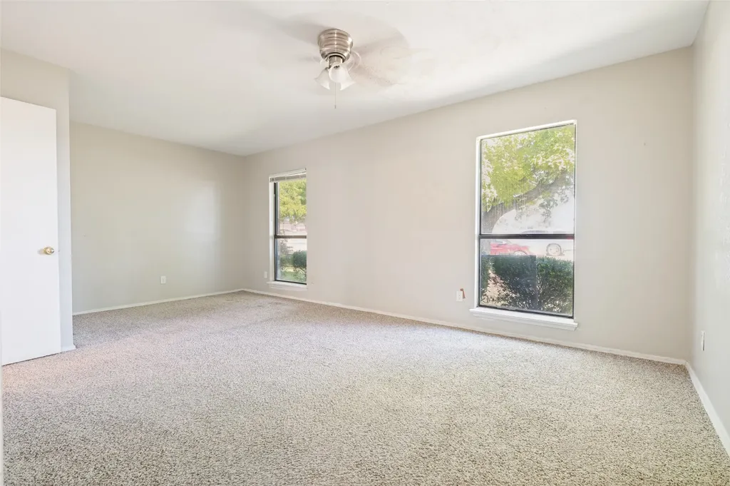 805 Whitney Street Cedar Hill TX 75104