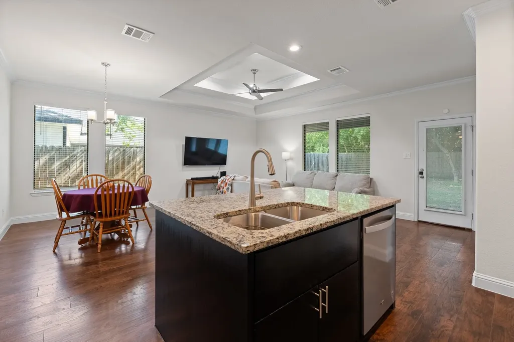 106 1/2 Cook Street Waxahachie TX 75165