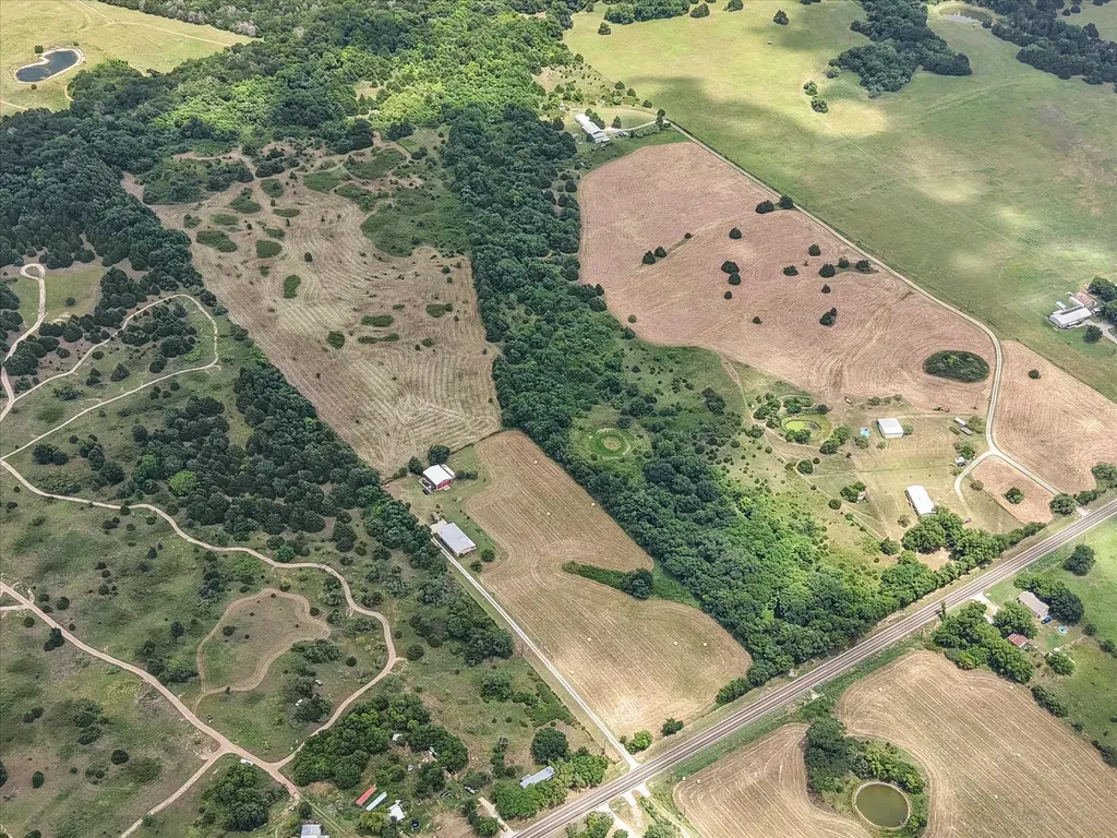 5144 S Fm 55 Blooming Grove TX 76626