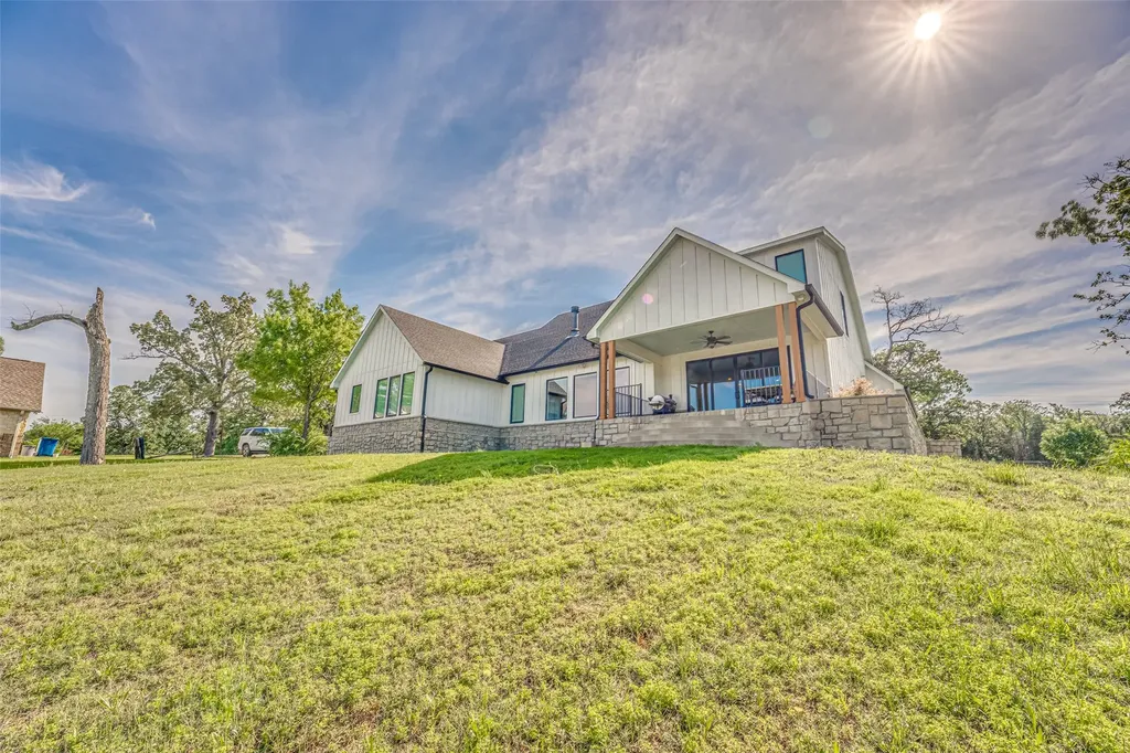 5523 Lakeshore Court Log Cabin TX 75148