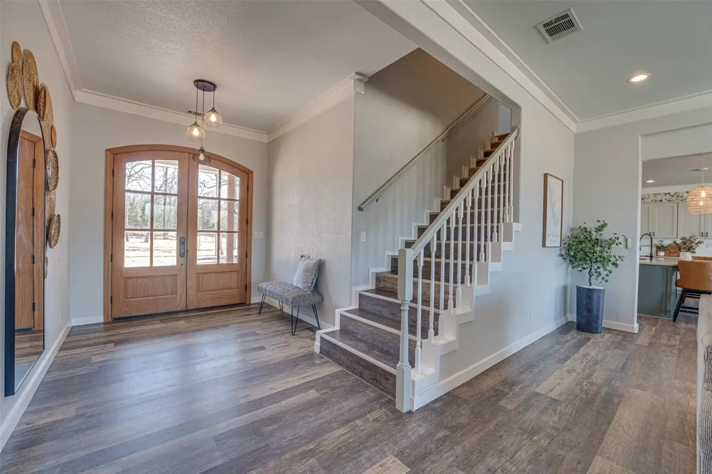 5523 Lakeshore Court Log Cabin TX 75148
