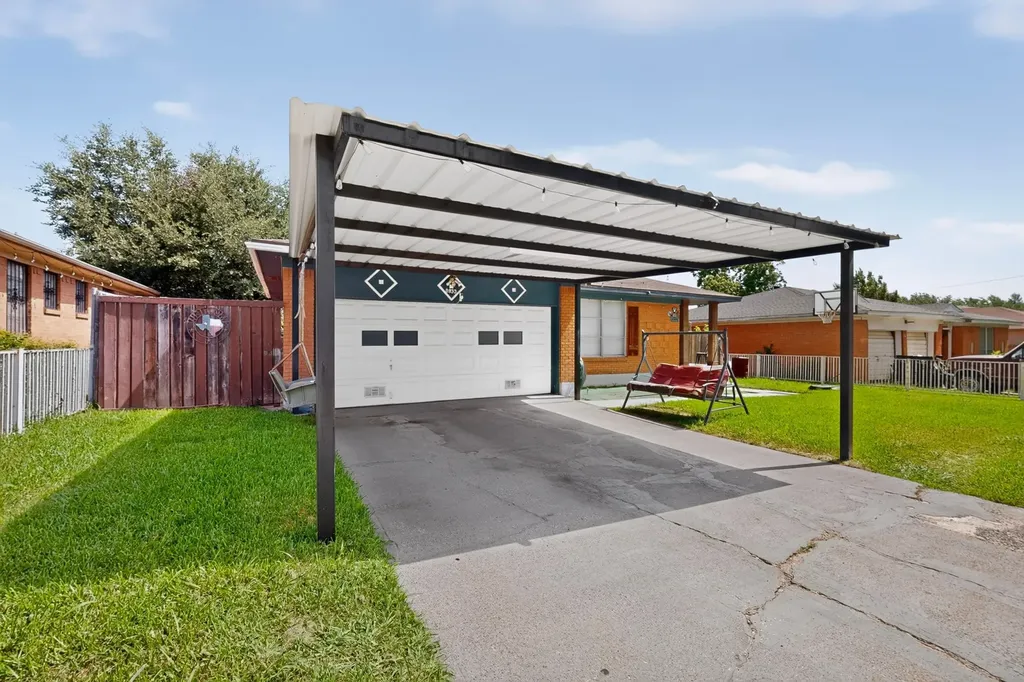 8933 Jennie Lee Lane Dallas TX 75227