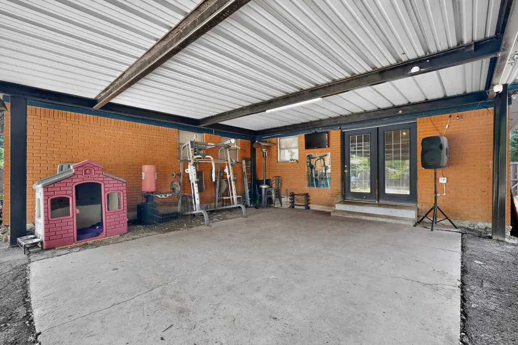 8933 Jennie Lee Lane Dallas TX 75227