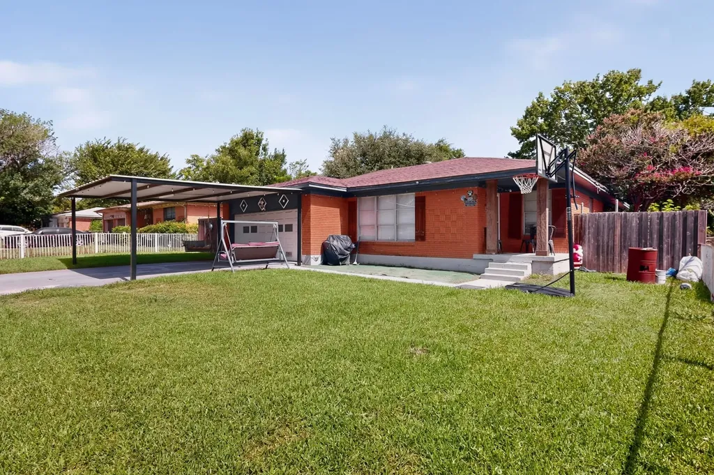 8933 Jennie Lee Lane Dallas TX 75227