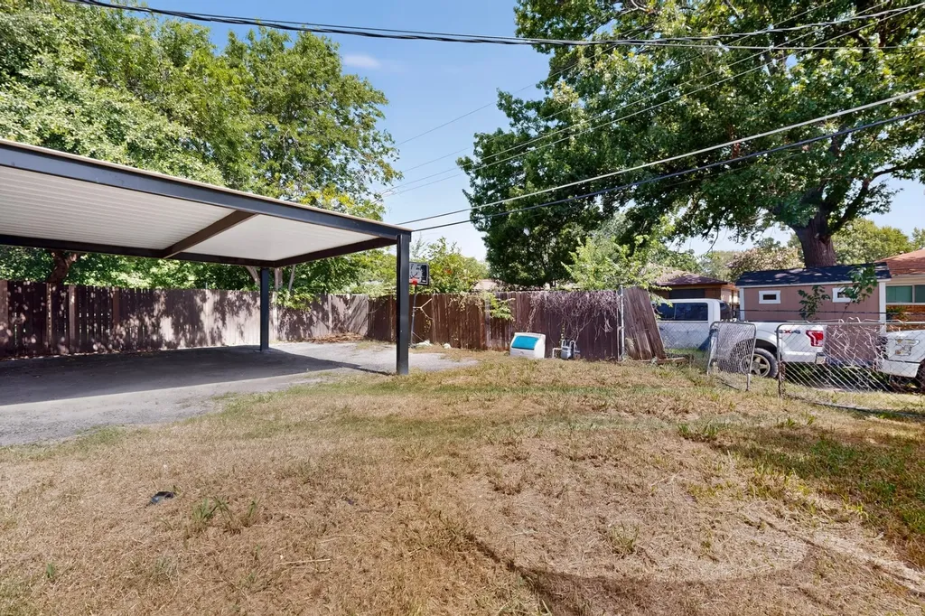 8933 Jennie Lee Lane Dallas TX 75227