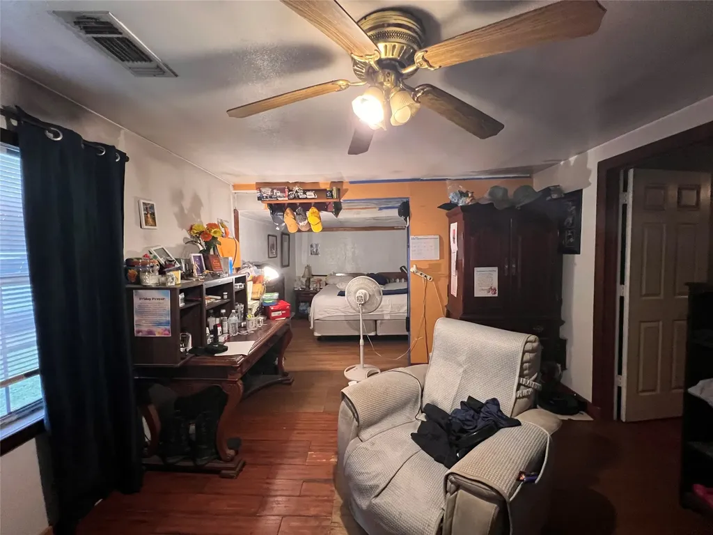 762 Scott Street Tye TX 79563