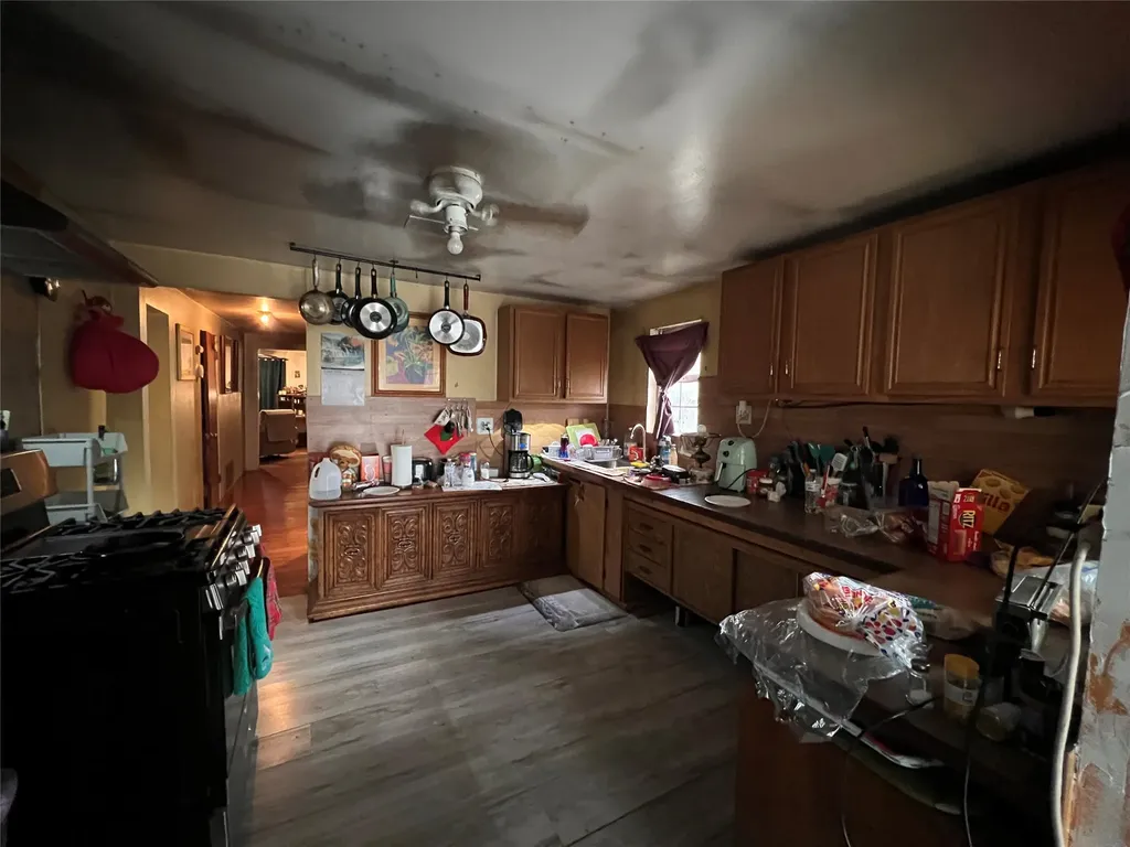 762 Scott Street Tye TX 79563