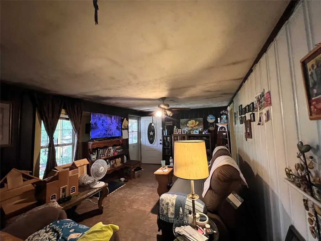 762 Scott Street Tye TX 79563