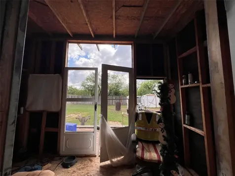 762 Scott Street Tye TX 79563