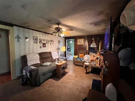 762 Scott Street Tye TX 79563