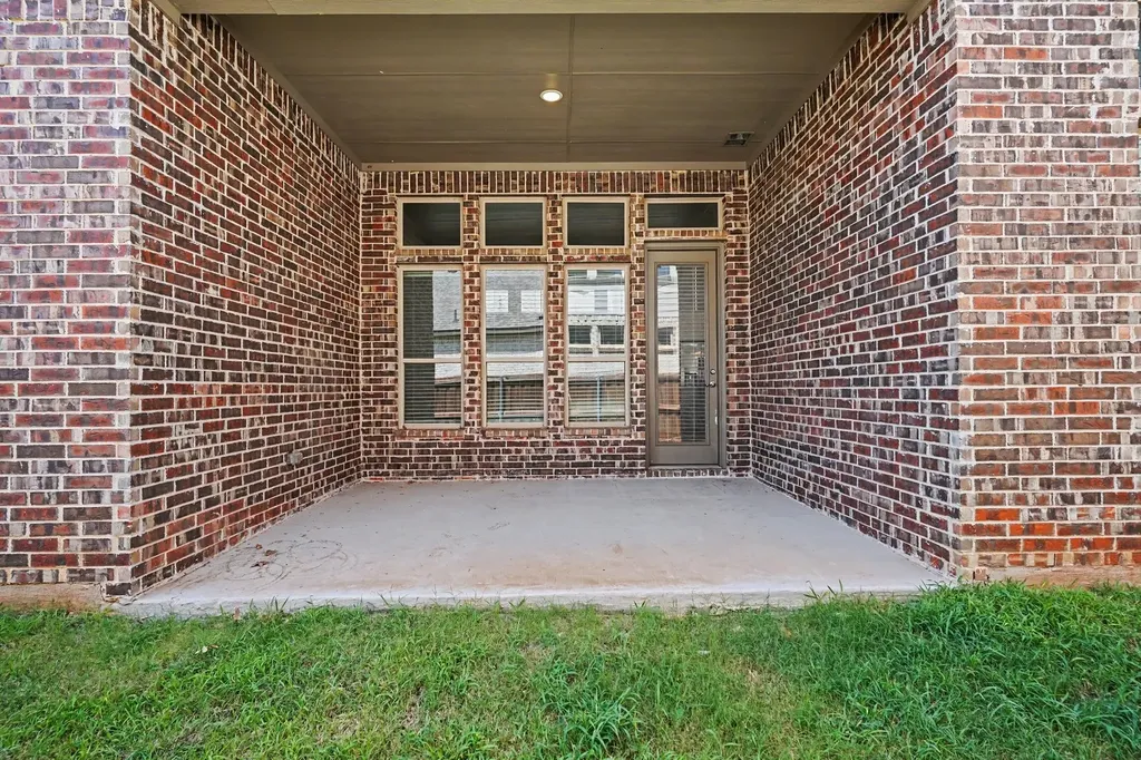 726 Village Green Drive Argyle TX 76226