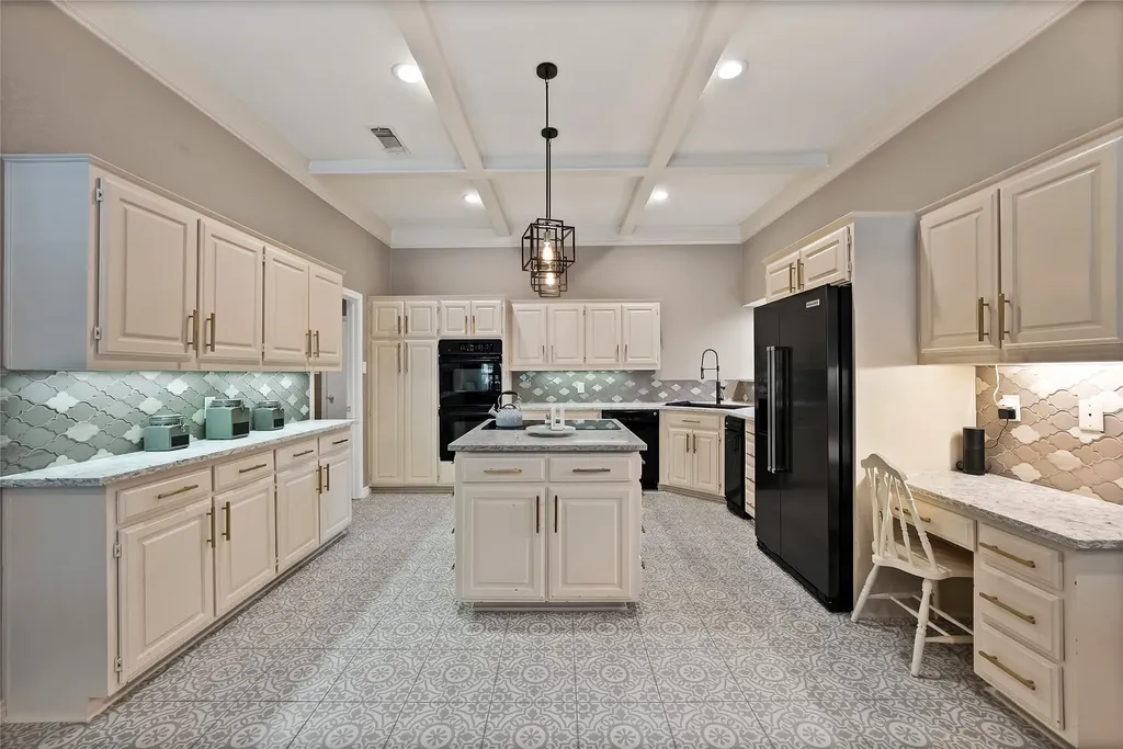 2907 Arbor Oaks Drive Arlington TX 76006