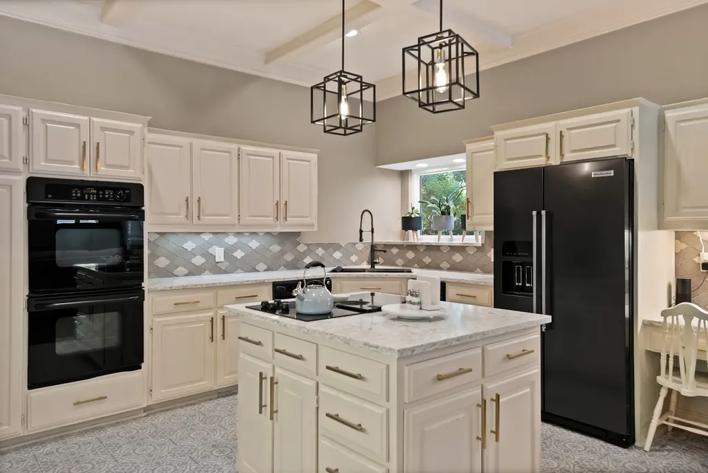 2907 Arbor Oaks Drive Arlington TX 76006