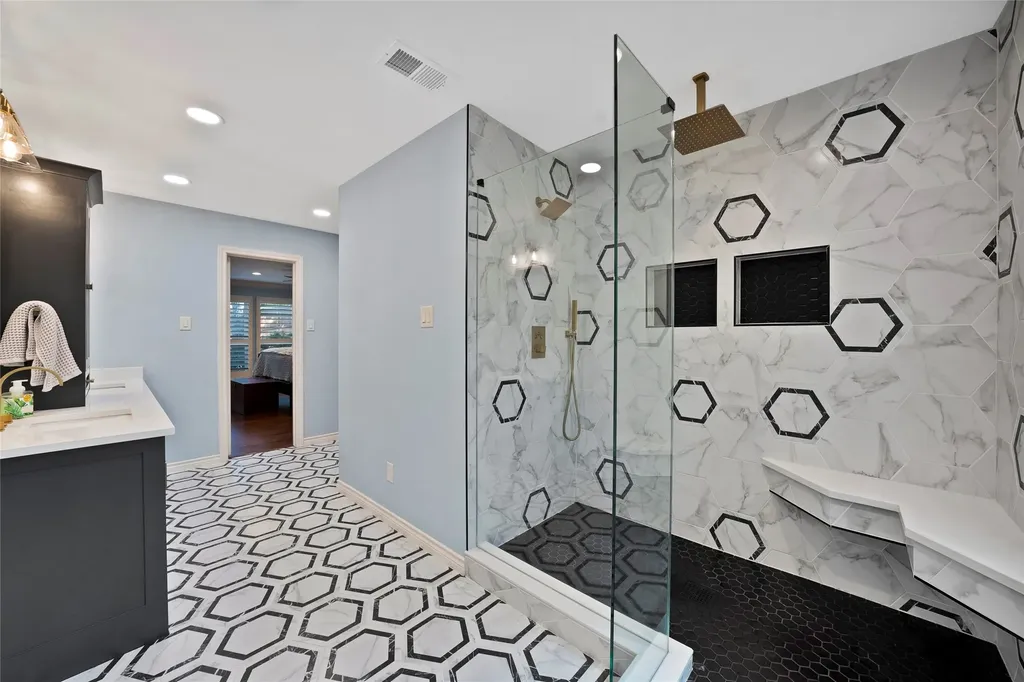 2907 Arbor Oaks Drive Arlington TX 76006