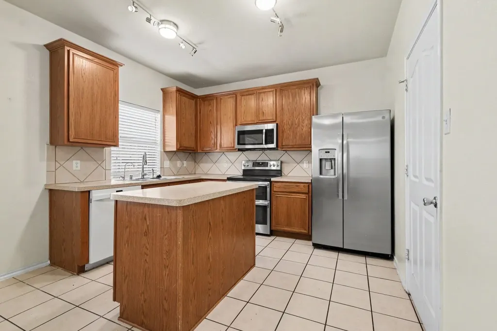 3425 Hermalinda Drive Denton TX 76207