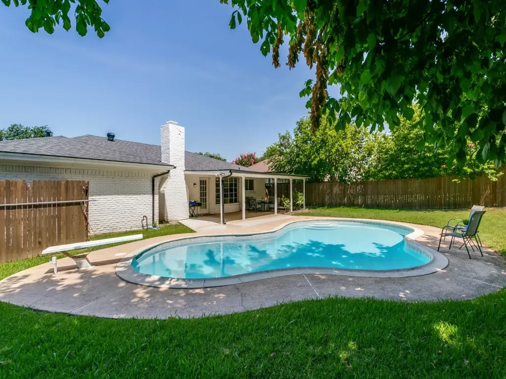 3120 Spring Grove Drive Bedford TX 76021