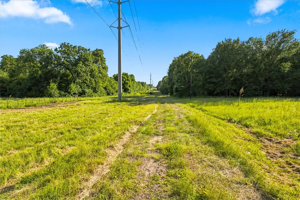610 County Road 2040 Klondike TX 75448
