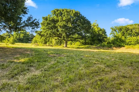 610 County Road 2040 Klondike TX 75448