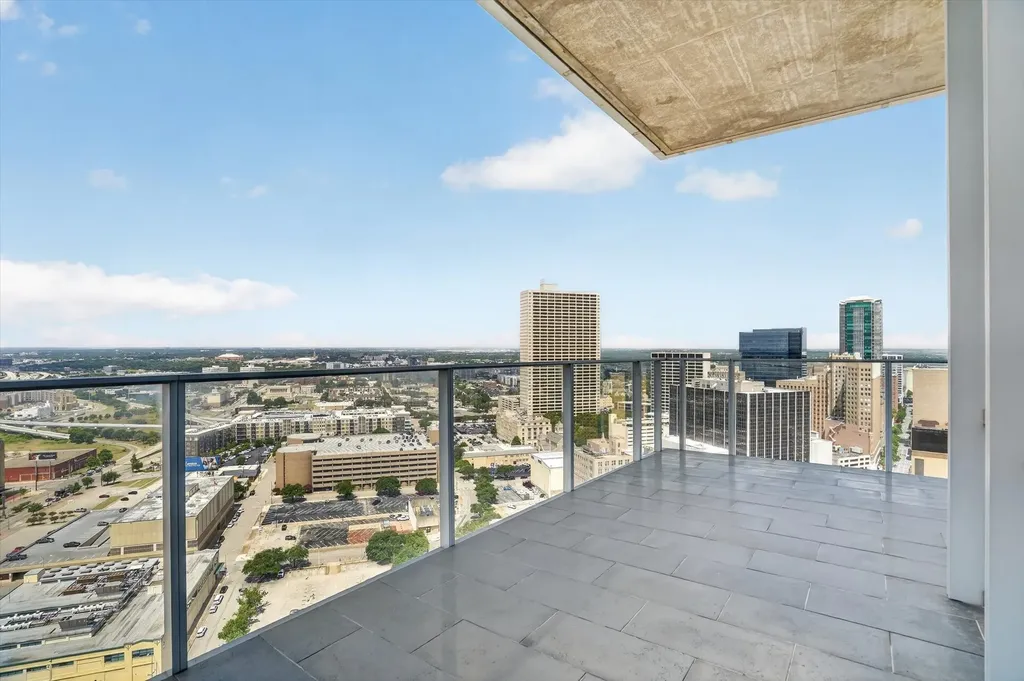 1301 Throckmorton Street Fort Worth TX 76102