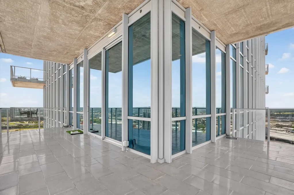 1301 Throckmorton Street Fort Worth TX 76102
