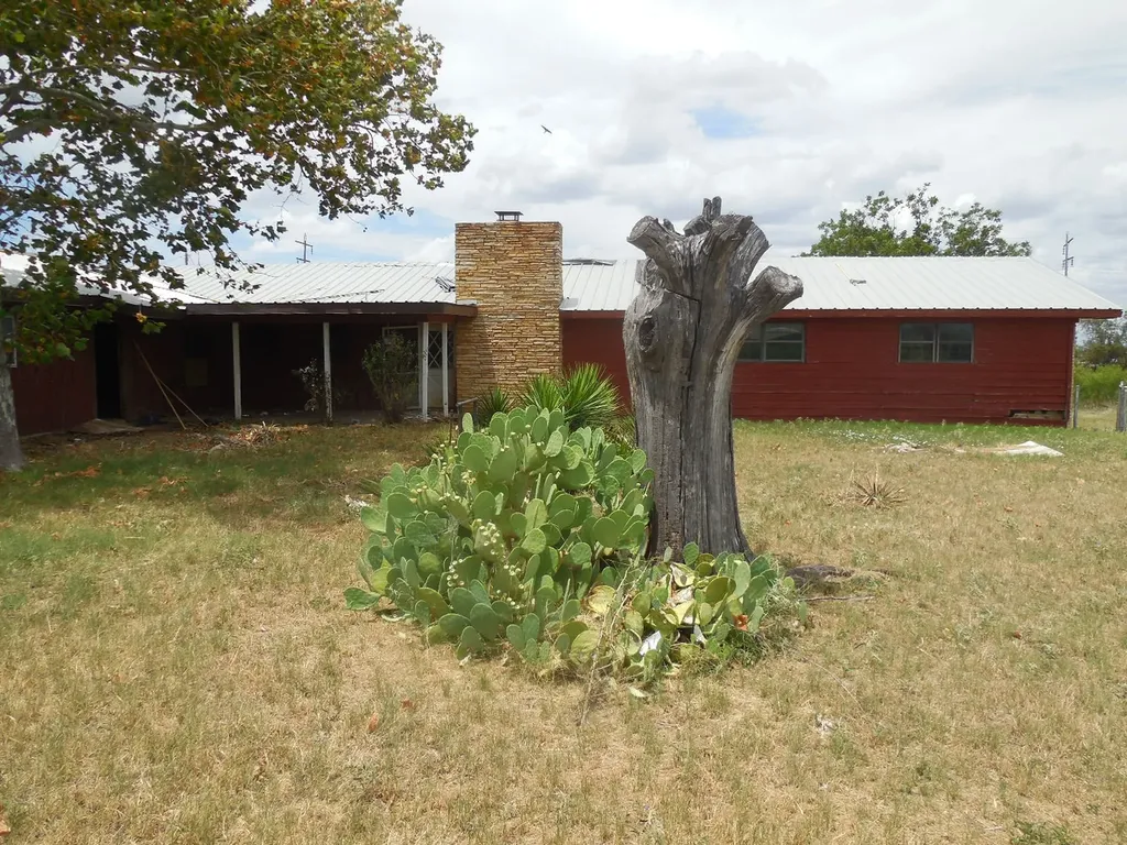 1809 E Elliott Street Breckenridge TX 76424